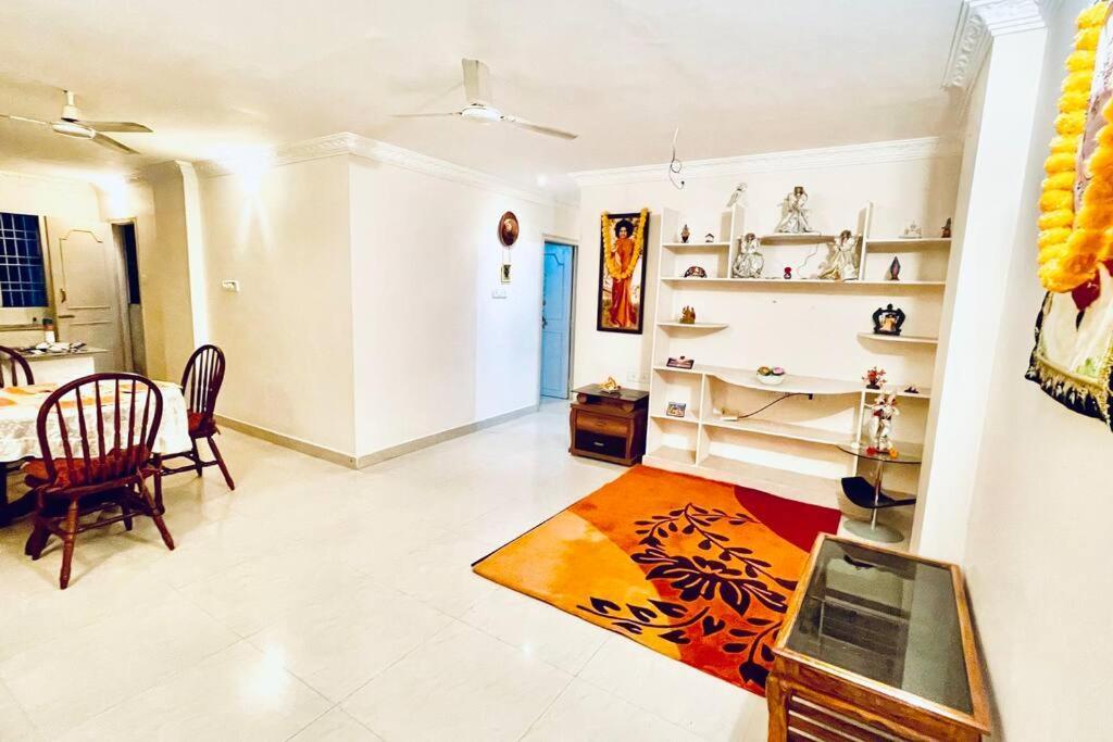 פוטאפארטי Shanthi Home Stay מראה חיצוני תמונה